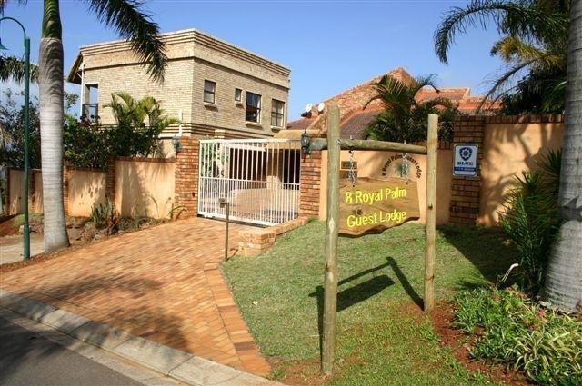 8 Royal Palm B&B Умхланга Экстерьер фото